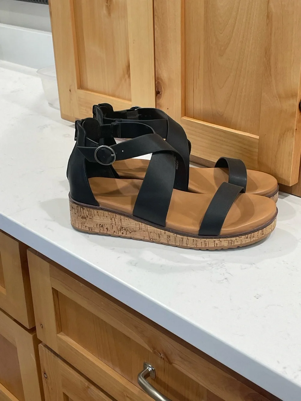 N/A stylish black